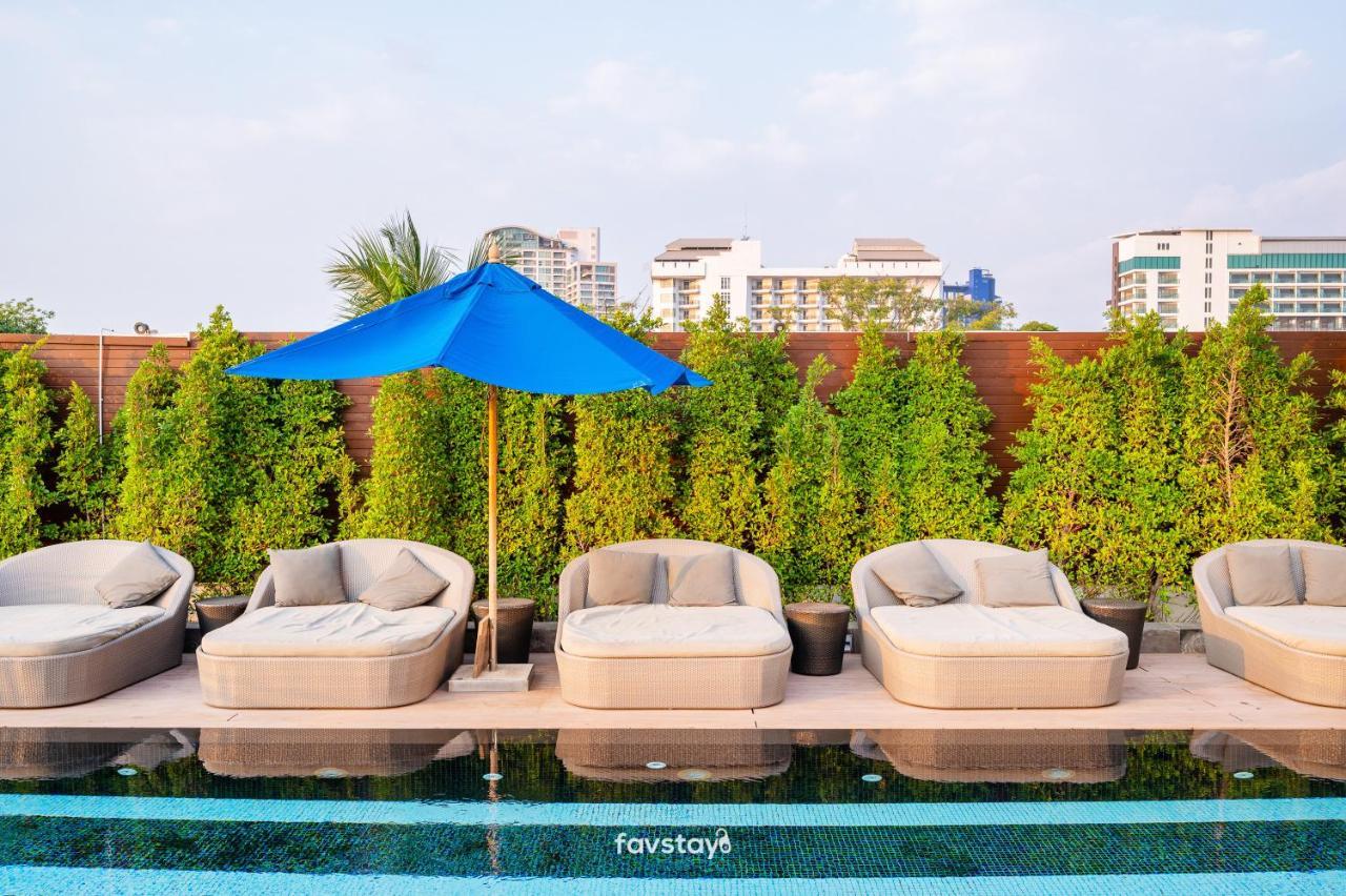 Mera Mare Pattaya Beach And Resort Exterior foto
